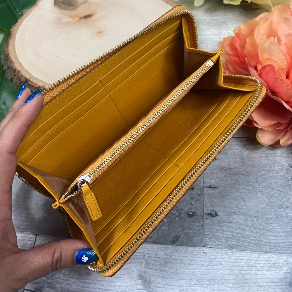 MCM klara zip around wallet viseto large mango - Picture 4 of 7